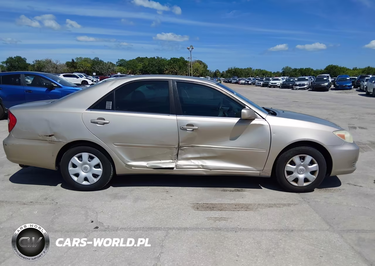 2004 Toyota Camry Le VIN:4T1BE32K64U358854 - 13