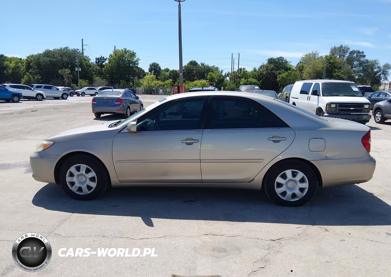 2004 Toyota Camry Le VIN:4T1BE32K64U358854 - 14