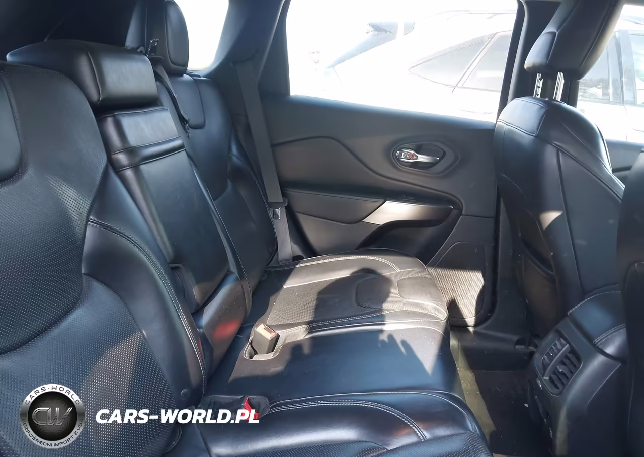2019 Jeep Cherokee Limited Fwd VIN:1C4PJLDX4KD262099 - 8