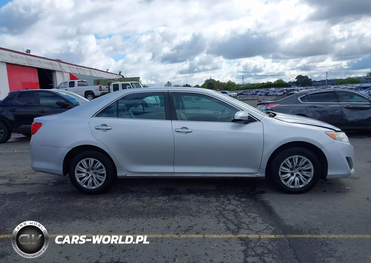 2012 Toyota Camry Le VIN:4T4BF1FK6CR220313 - 13