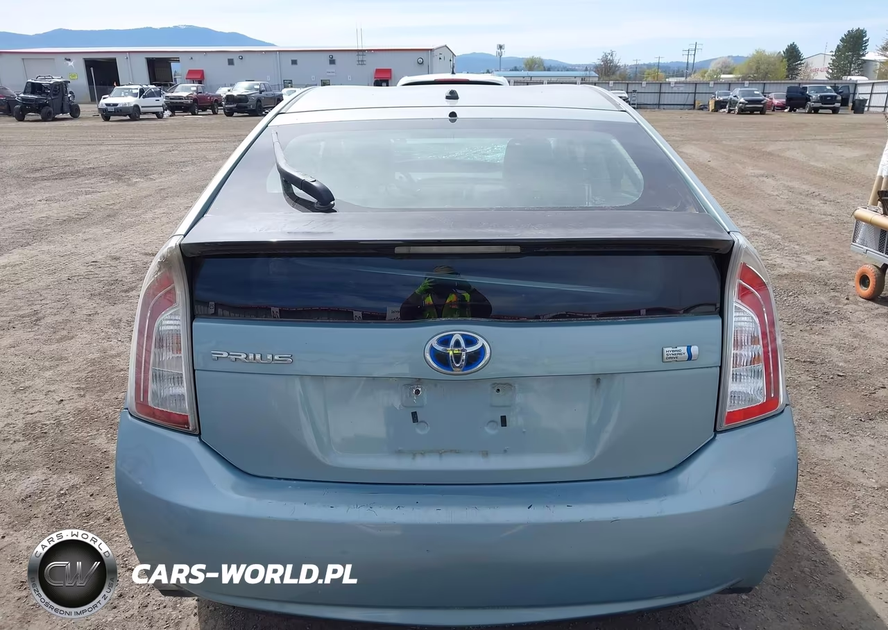 2012 Toyota Prius Two VIN:JTDKN3DUXC1539104 - 16