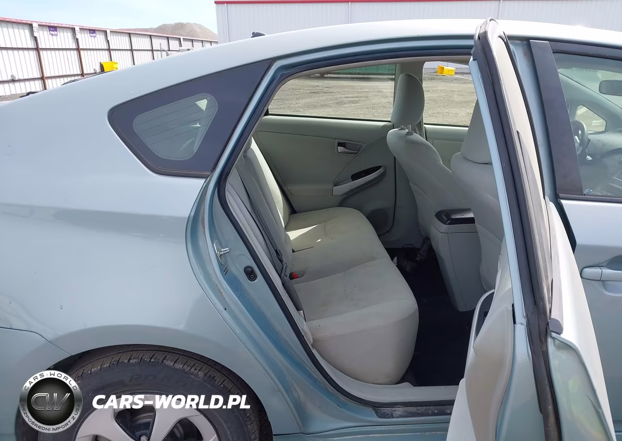 2012 Toyota Prius Two VIN:JTDKN3DUXC1539104 - 8
