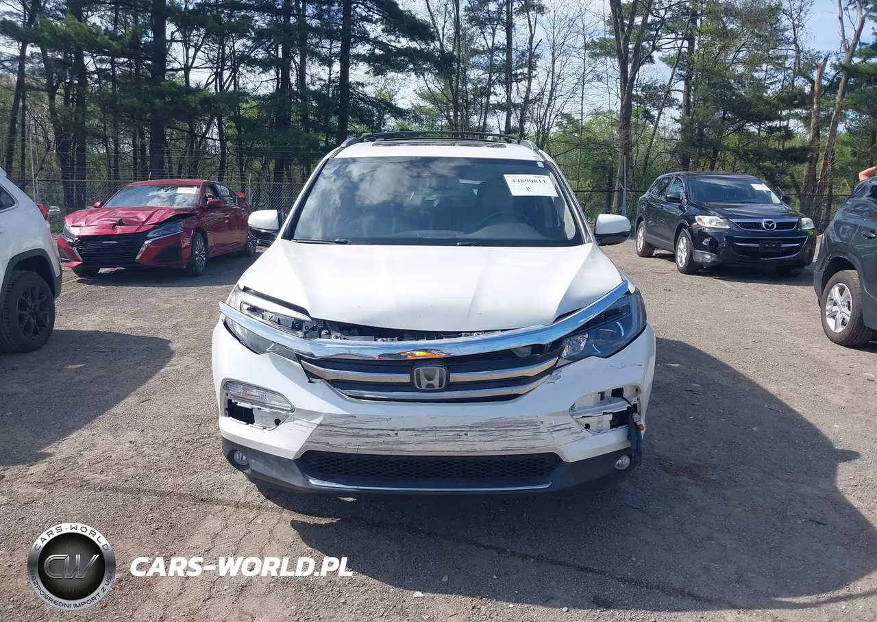 2018 Honda Pilot Elite VIN:5FNYF6H01JB055987 - 13