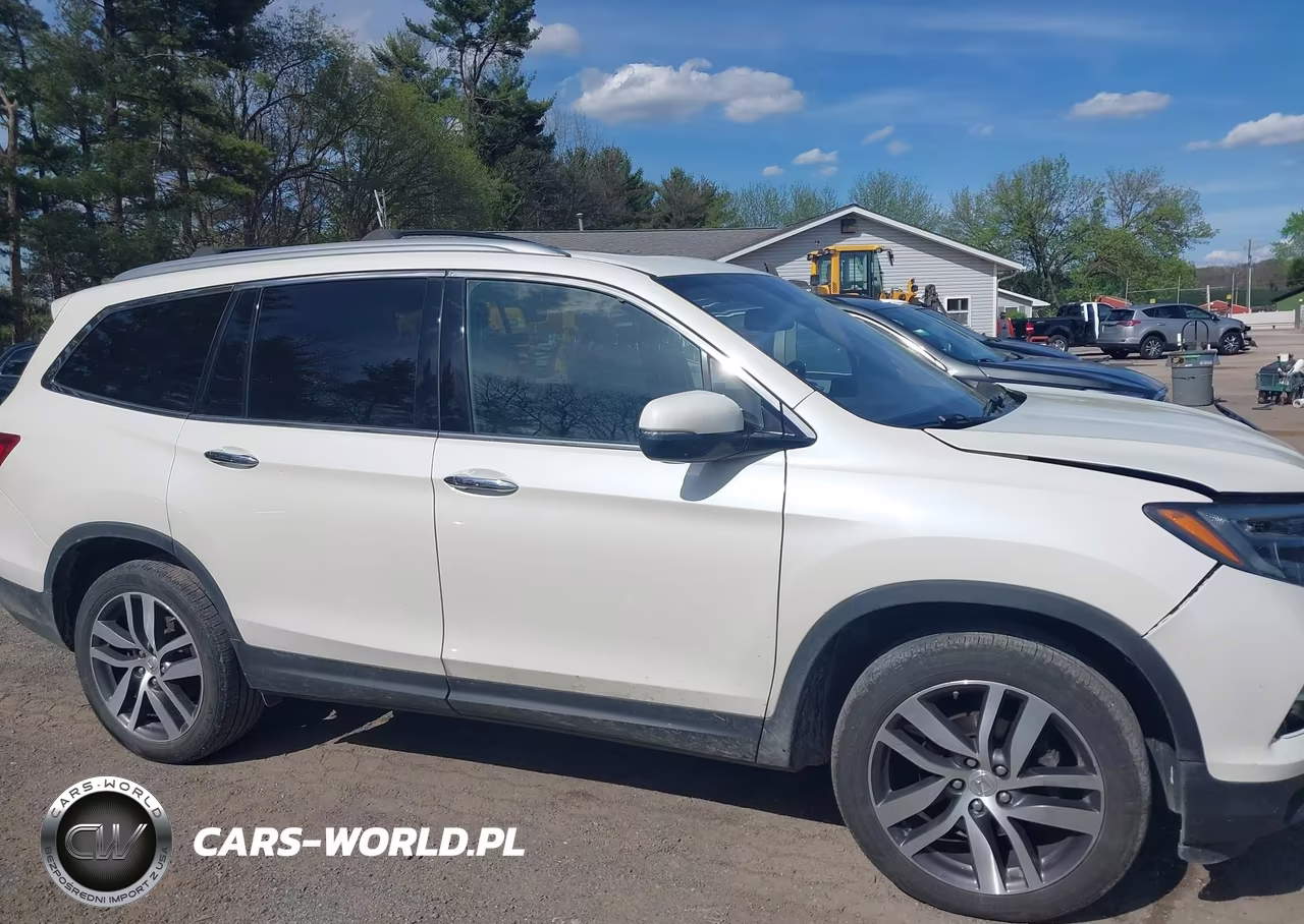 2018 Honda Pilot Elite VIN:5FNYF6H01JB055987 - 14