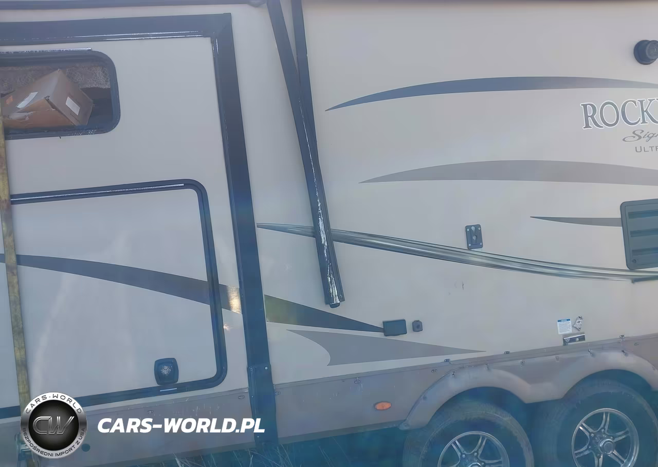 2019 Forest River Rockwood Signature VIN:4X4TRLH28K1884982 - 4