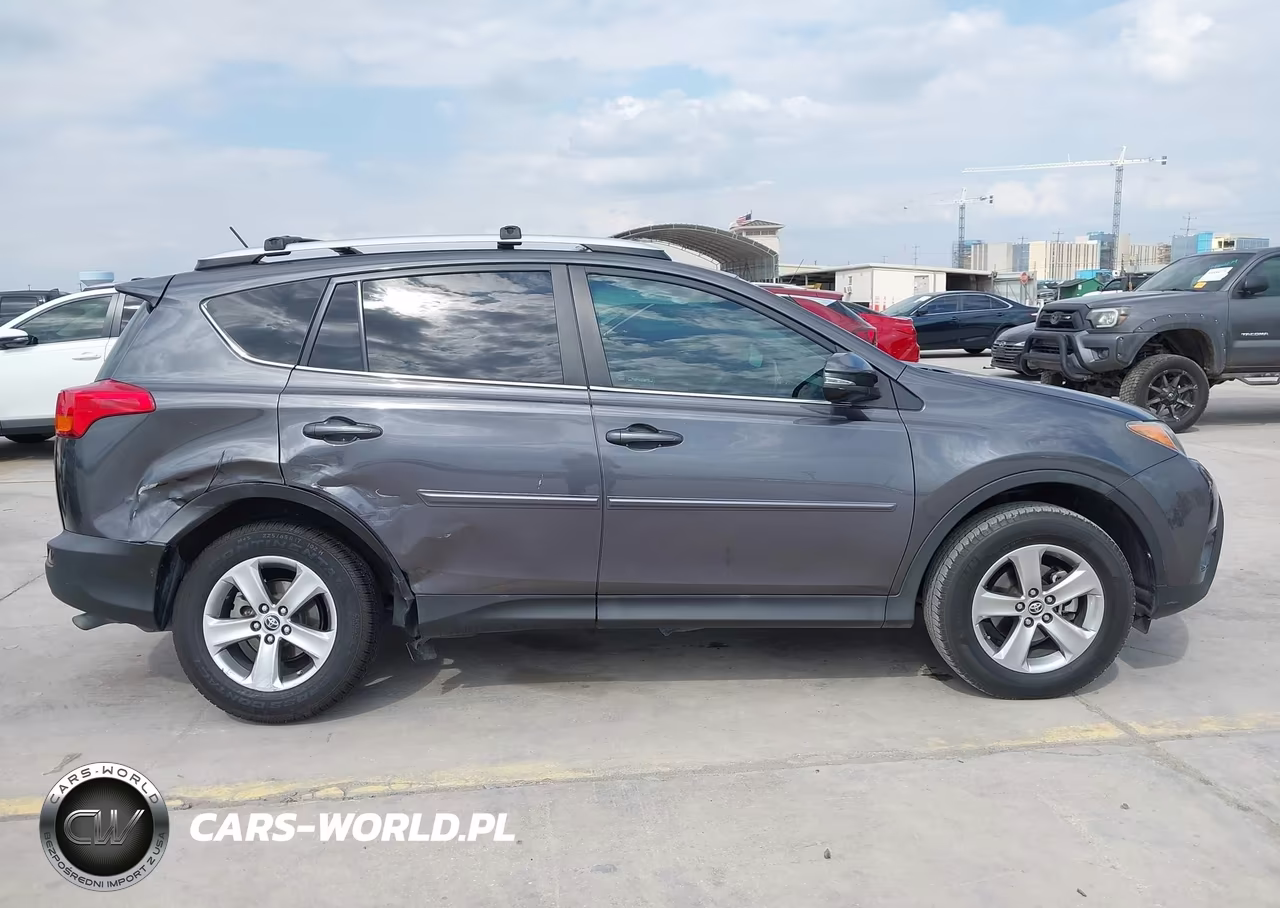 2015 Toyota Rav4 Xle VIN:2T3WFREV9FW231632 - 13