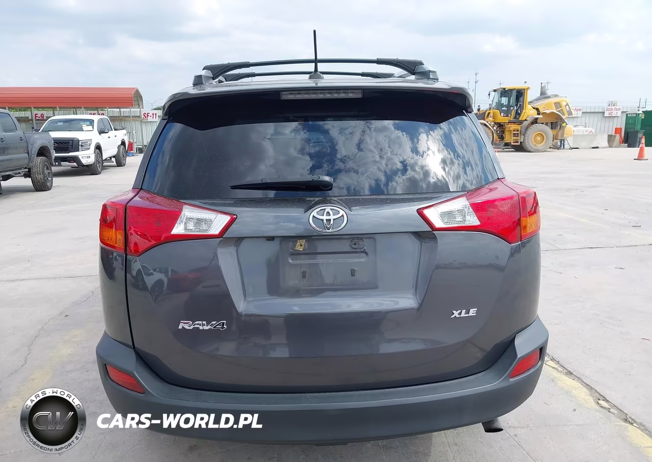 2015 Toyota Rav4 Xle VIN:2T3WFREV9FW231632 - 16