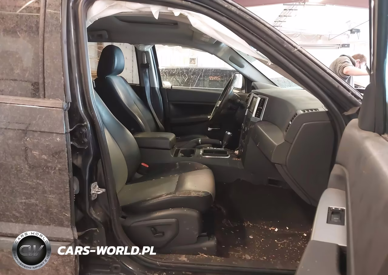 2009 Jeep Grand Cherokee Laredo VIN:1J8GR48K49C547407 - 5