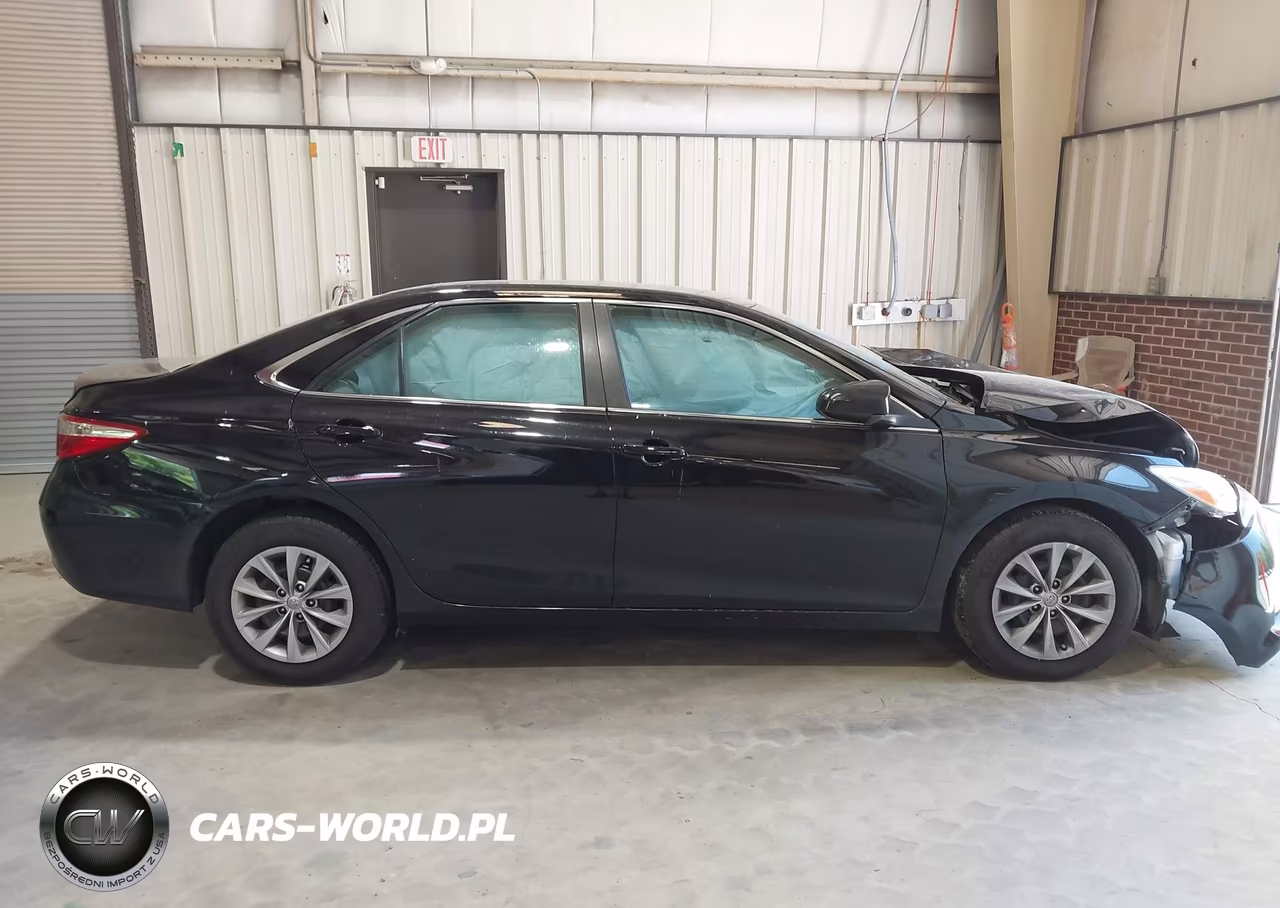 2016 Toyota Camry Le VIN:4T1BF1FK6GU227665 - 14