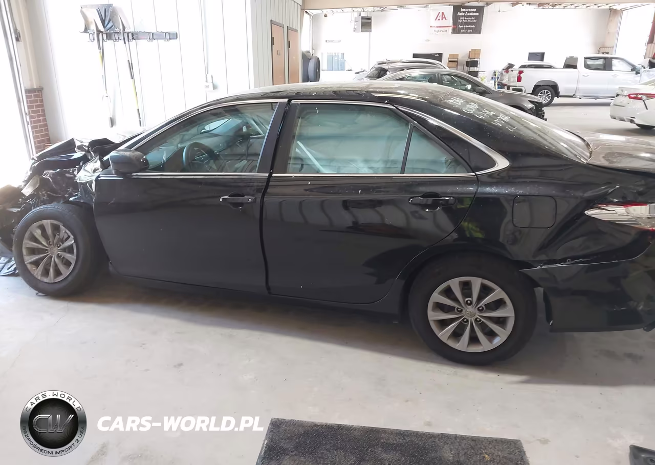 2016 Toyota Camry Le VIN:4T1BF1FK6GU227665 - 15