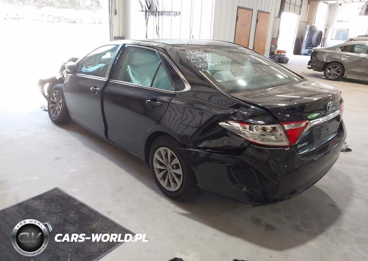 2016 Toyota Camry Le VIN:4T1BF1FK6GU227665 - 3