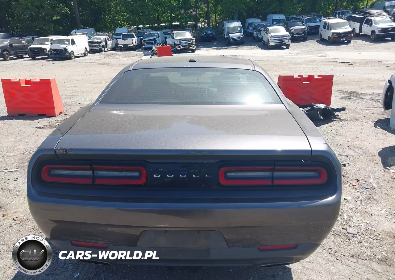 2017 Dodge Challenger Sxt VIN:2C3CDZAG4HH588966 - 16