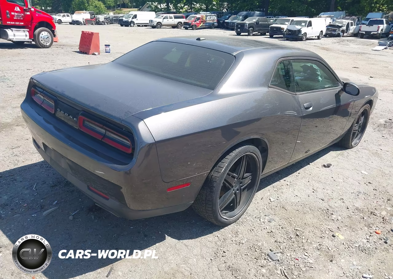 2017 Dodge Challenger Sxt VIN:2C3CDZAG4HH588966 - 4
