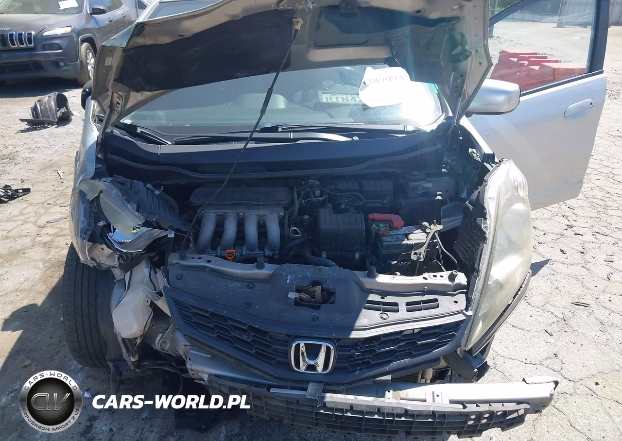 2012 Honda Fit Sport VIN:JHMGE8H54CC033227 - 10
