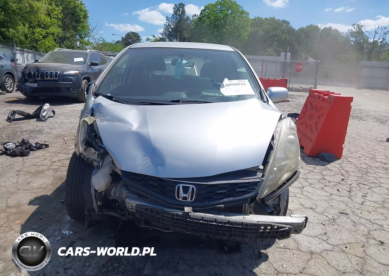 2012 Honda Fit Sport VIN:JHMGE8H54CC033227 - 11