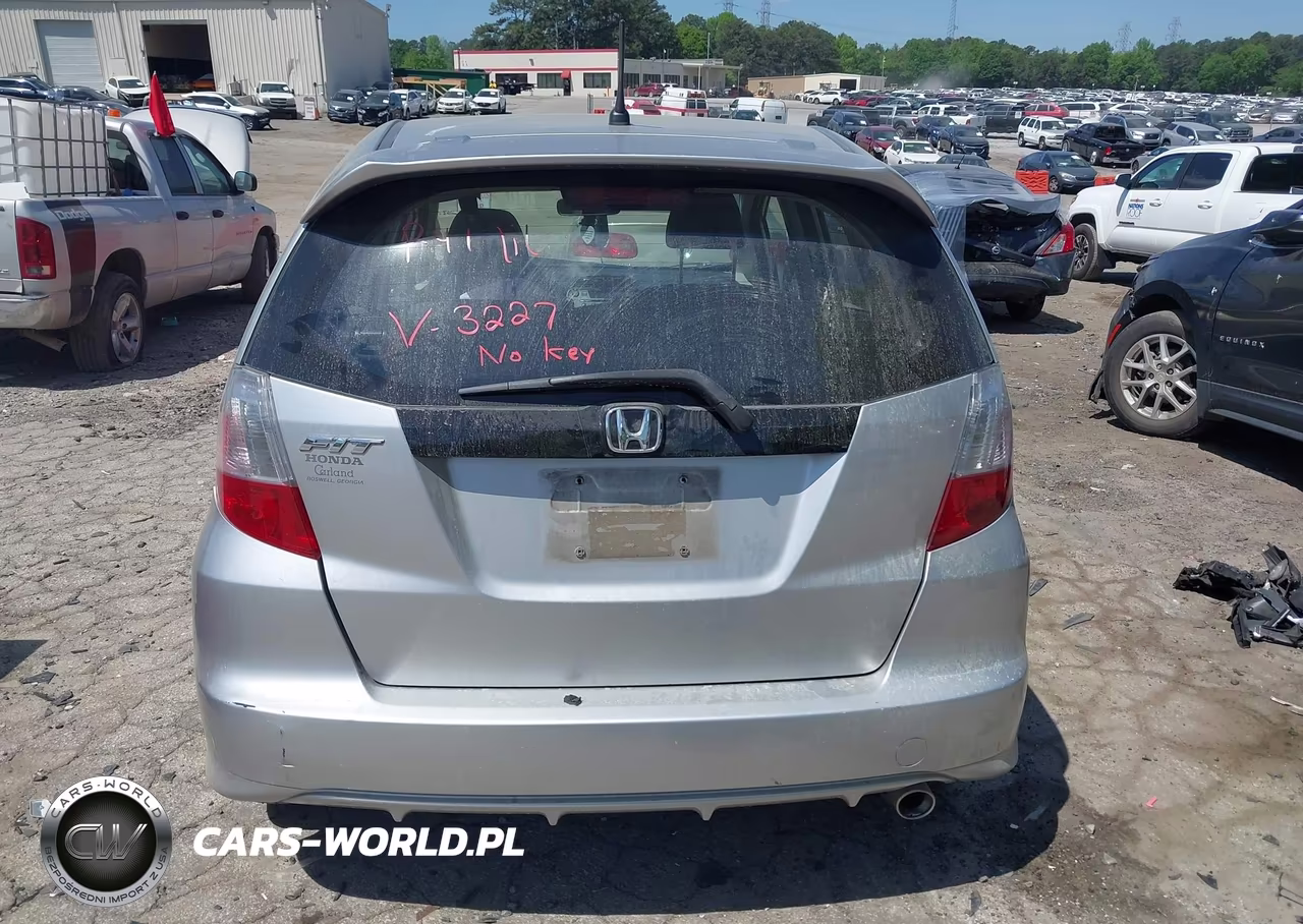2012 Honda Fit Sport VIN:JHMGE8H54CC033227 - 15