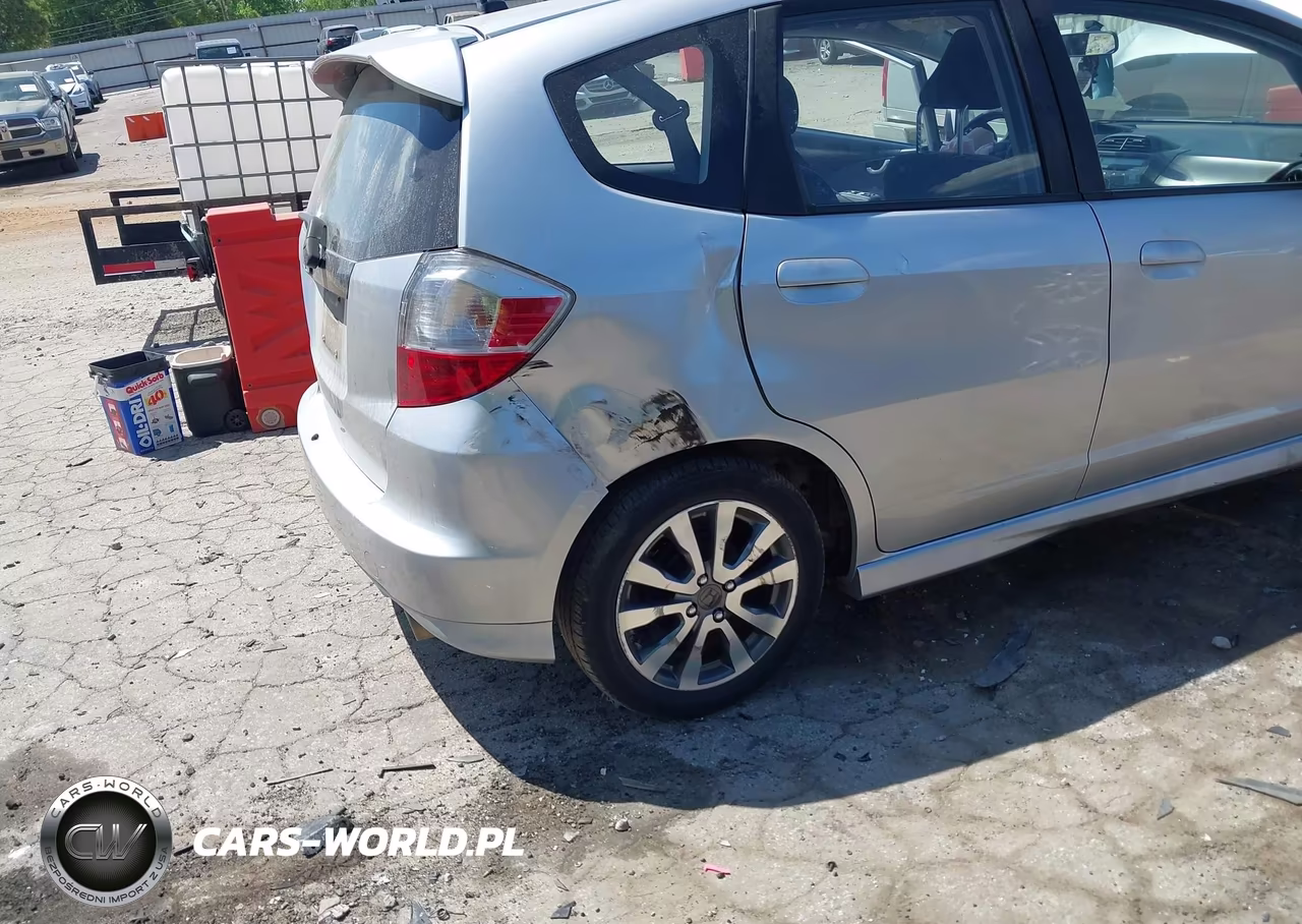 2012 Honda Fit Sport VIN:JHMGE8H54CC033227 - 6