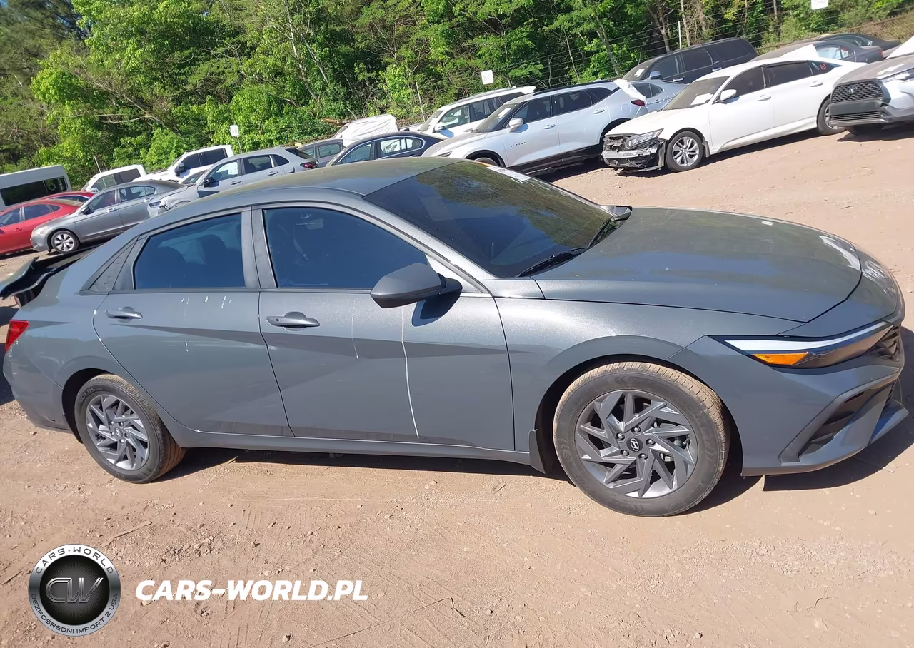 2024 Hyundai Elantra Sel VIN:KMHLM4DG4RU747697 - 13