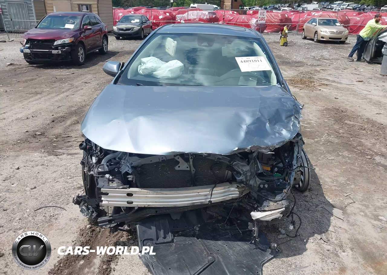 2020 Toyota Corolla Le VIN:JTDHPRAE3LJ028290 - 11