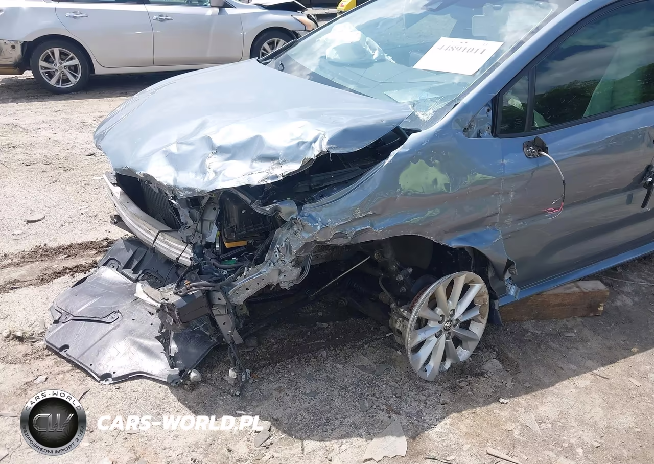 2020 Toyota Corolla Le VIN:JTDHPRAE3LJ028290 - 6