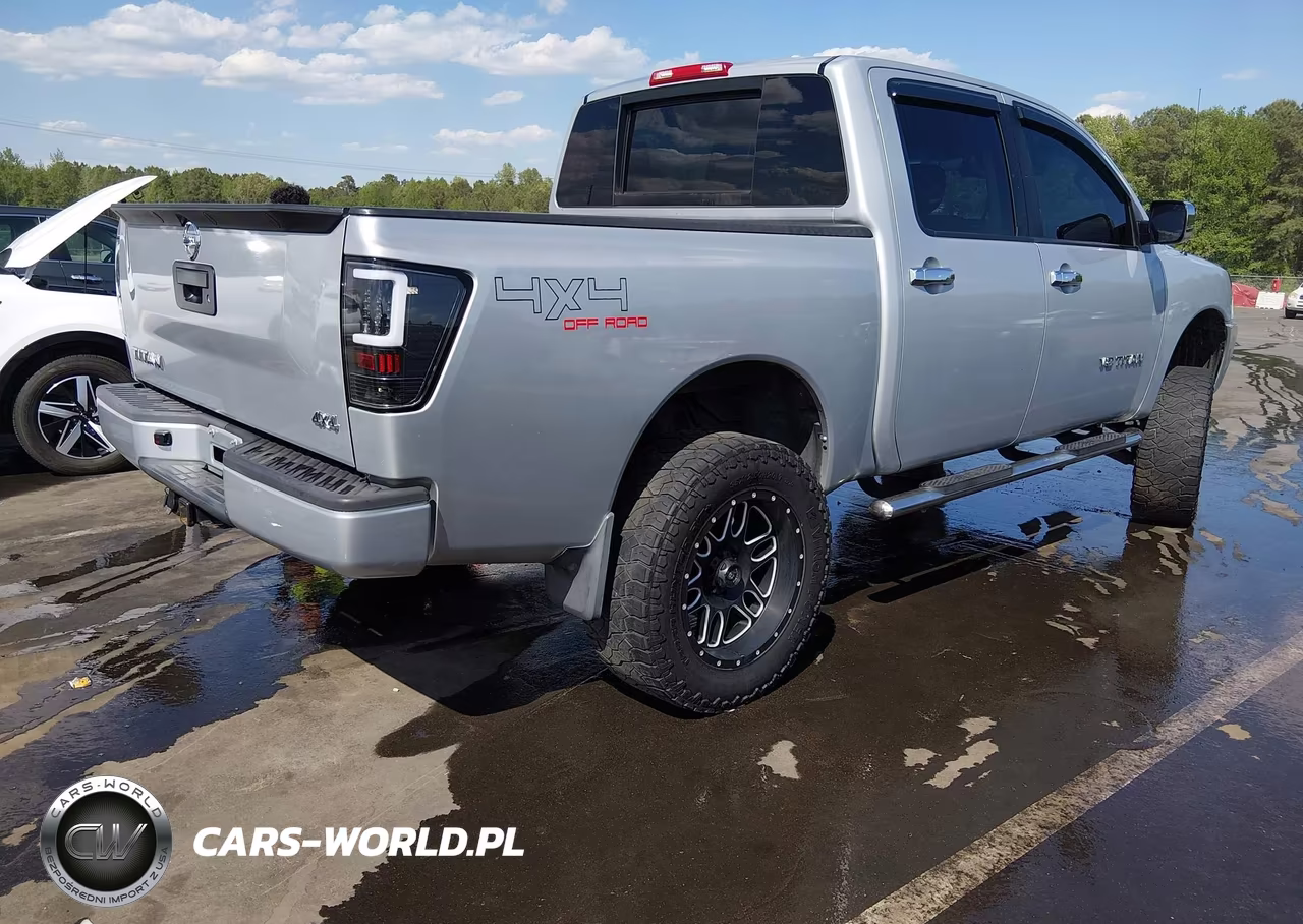 2015 Nissan Titan Pro-4X-S-Sl-Sv VIN:1N6AA0EJ1FN513902 - 4