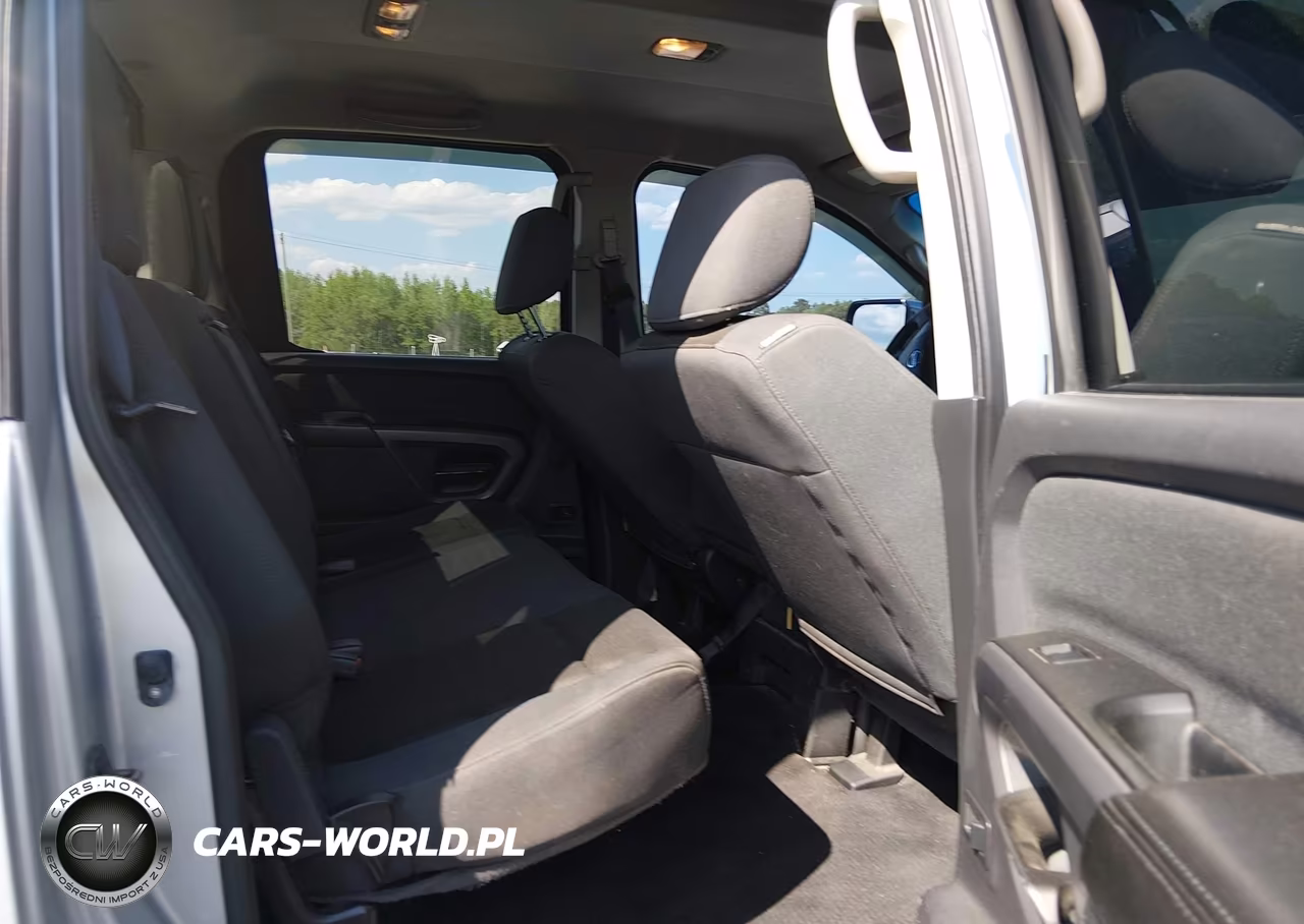 2015 Nissan Titan Pro-4X-S-Sl-Sv VIN:1N6AA0EJ1FN513902 - 8