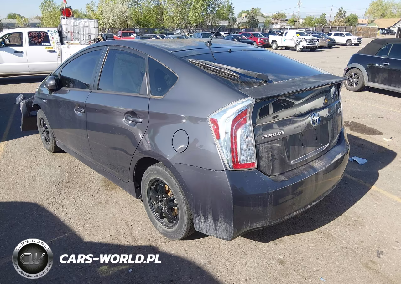 2013 Toyota Prius Two VIN:JTDKN3DU6D1692239 - 3