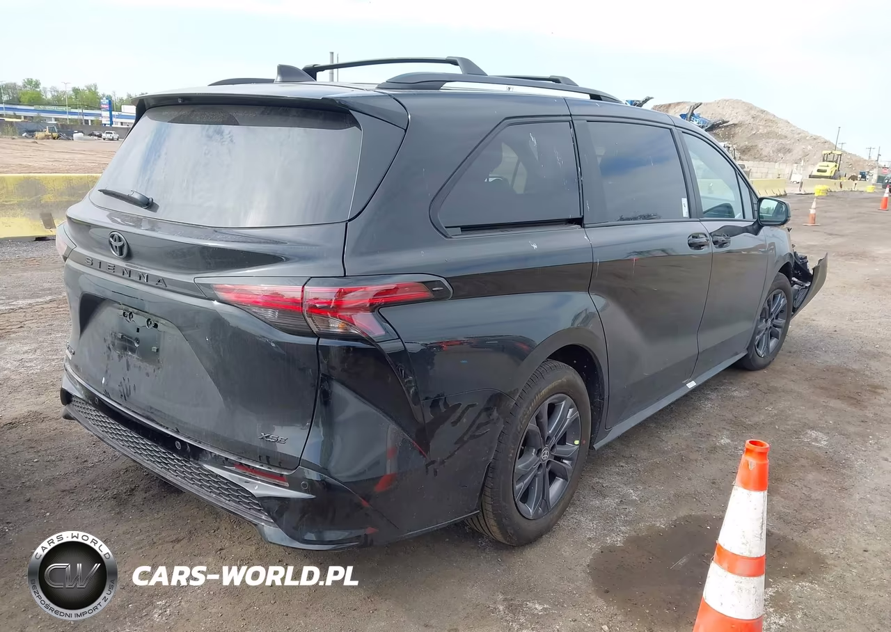 2026 Toyota Sienna Xse VIN:5TDXSKFC5TS248381 - 4