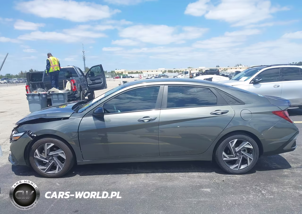 2025 Hyundai Elantra Sel Sport VIN:KMHLM4DG5SU896917 - 14
