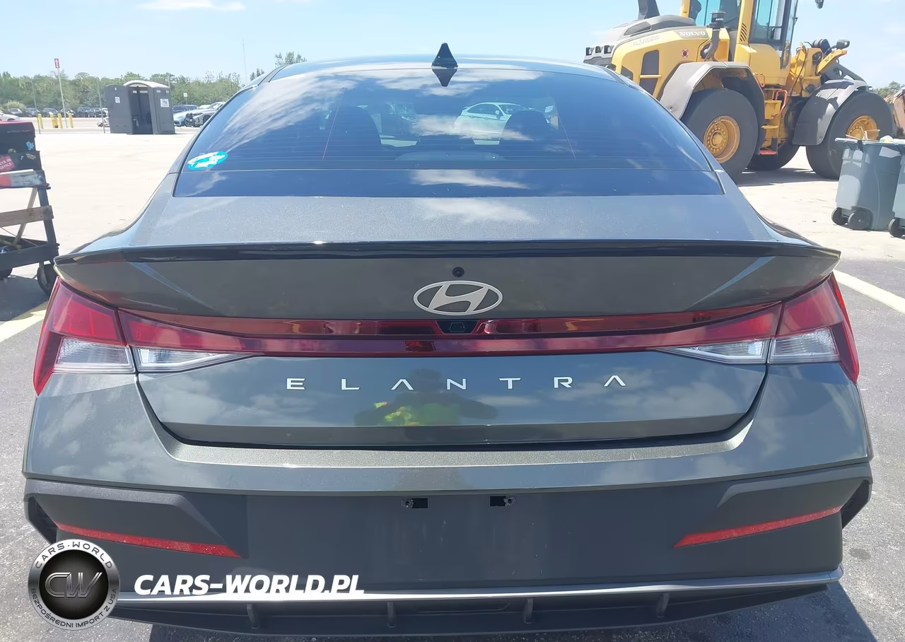 2025 Hyundai Elantra Sel Sport VIN:KMHLM4DG5SU896917 - 16