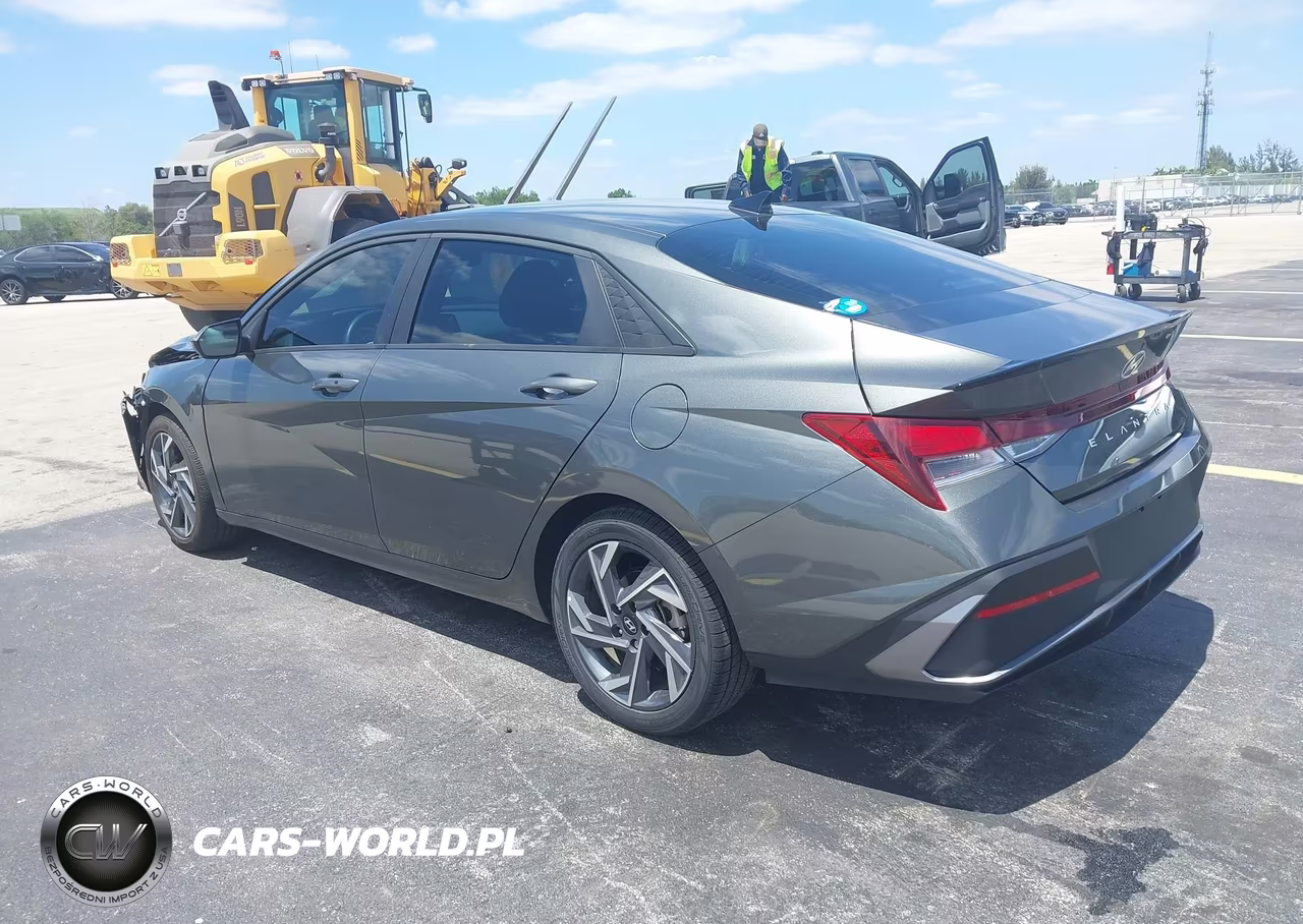 2025 Hyundai Elantra Sel Sport VIN:KMHLM4DG5SU896917 - 3