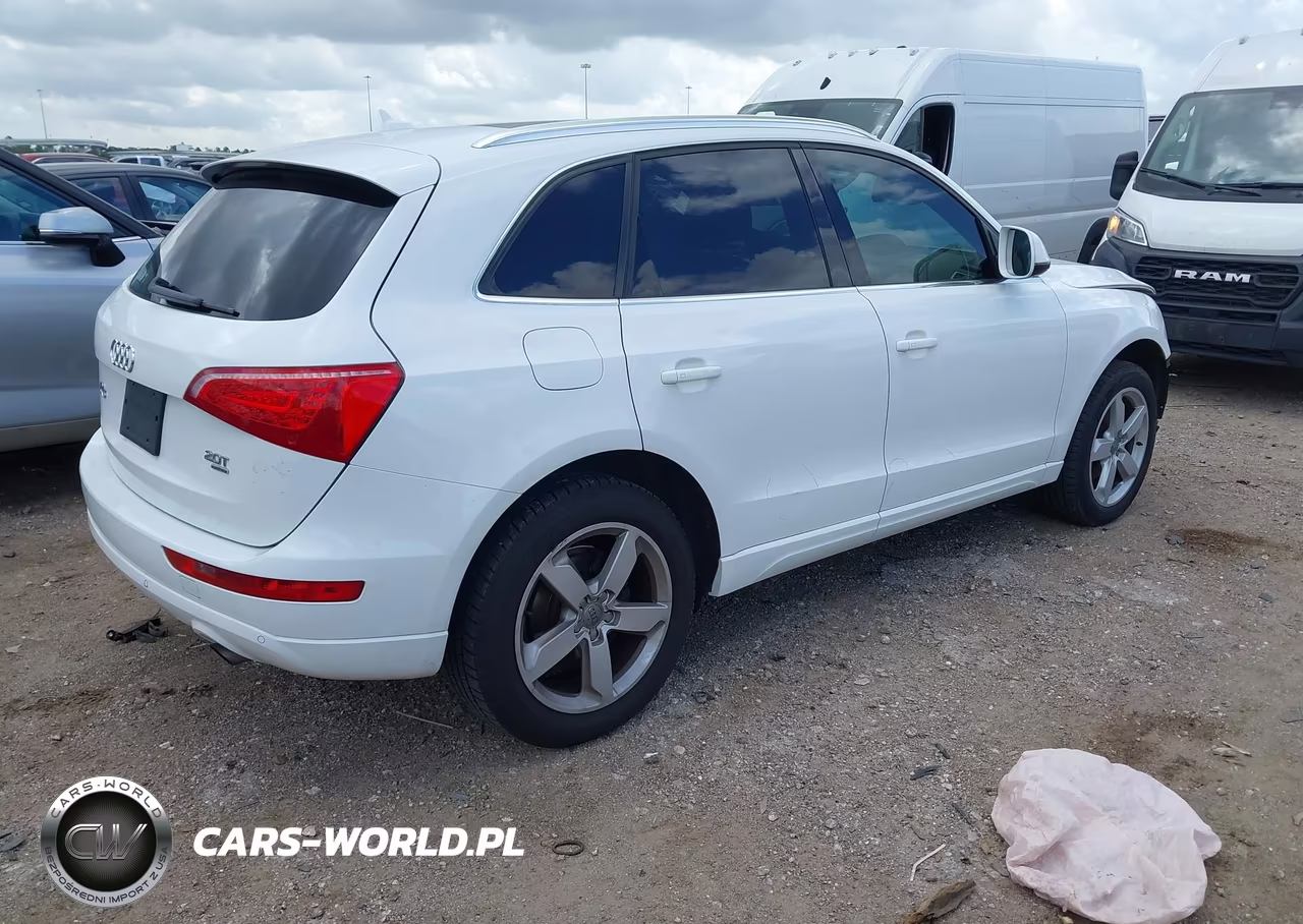 2011 Audi Q5 2.0T Premium VIN:WA1LFAFP1BA014261 - 4
