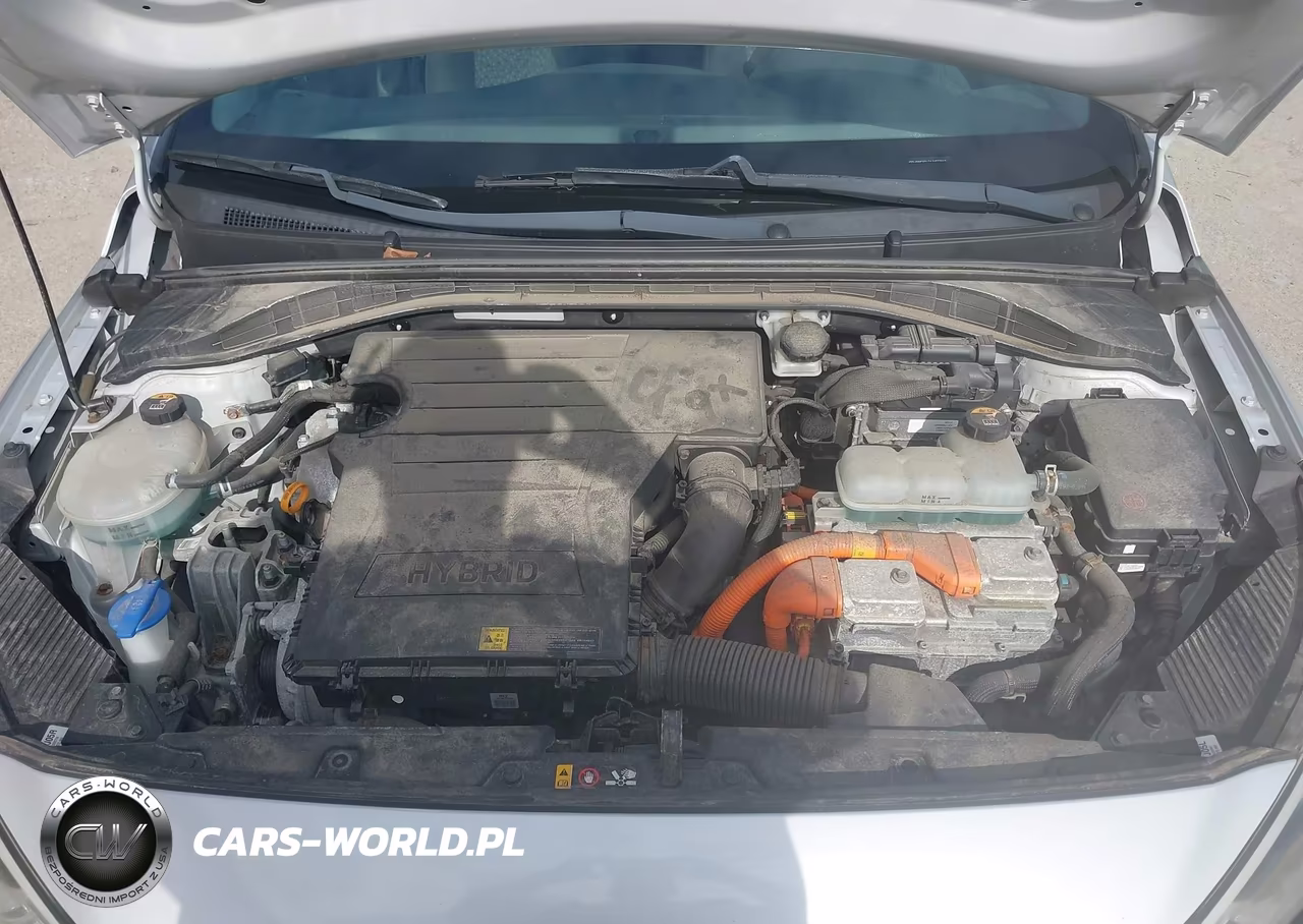 2018 Hyundai Ioniq Hybrid Blue VIN:KMHC65LC4JU075644 - 10