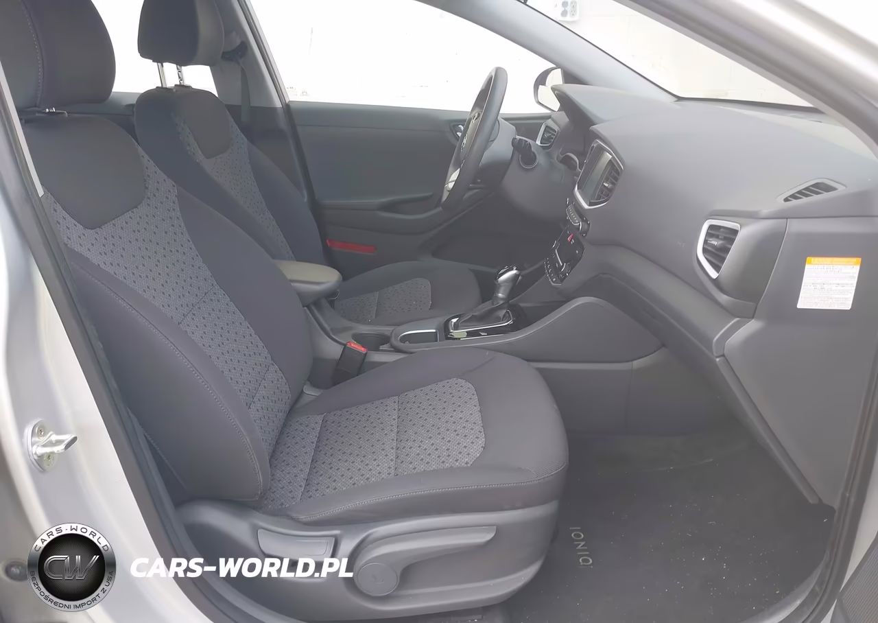 2018 Hyundai Ioniq Hybrid Blue VIN:KMHC65LC4JU075644 - 5