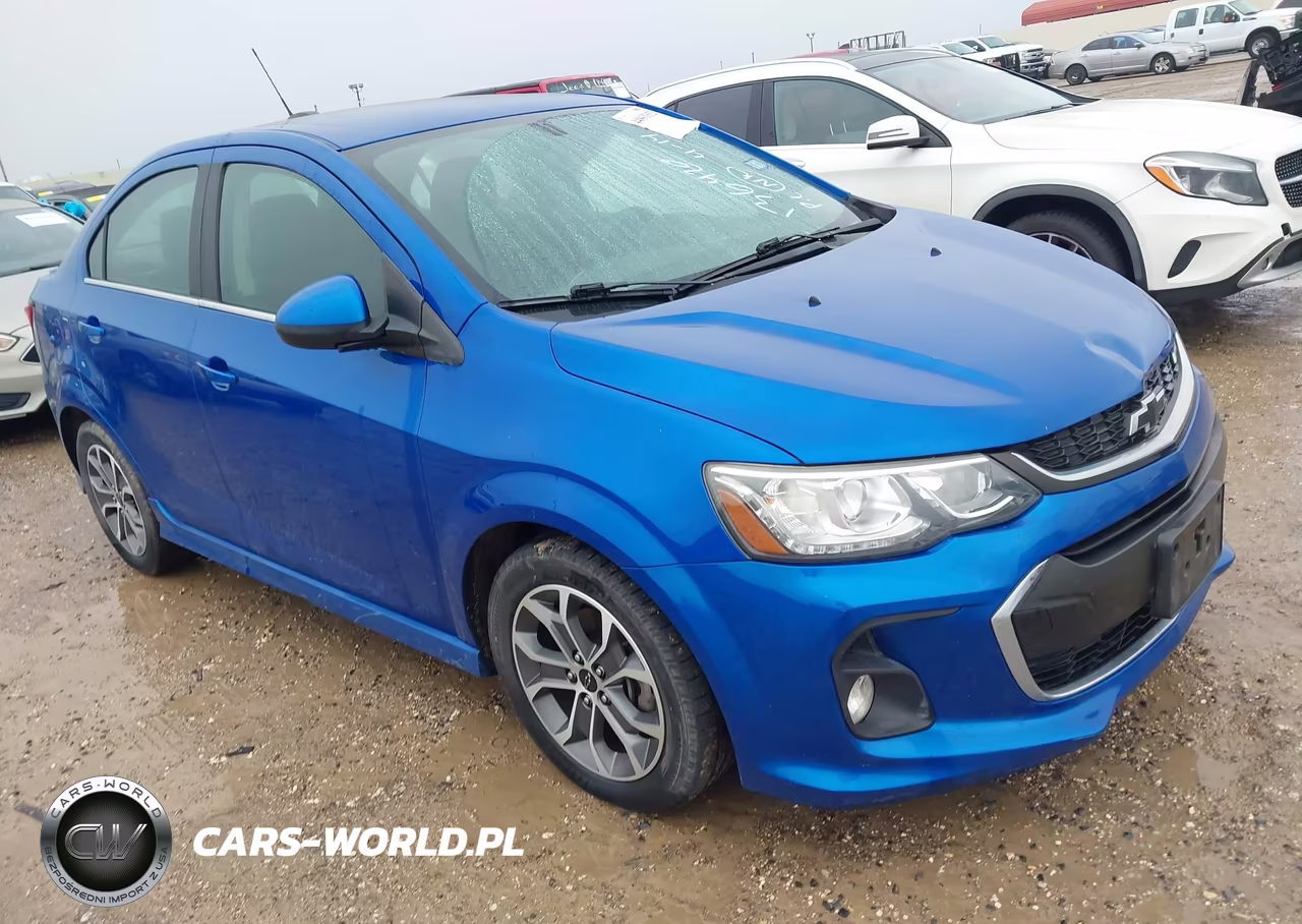 2018 Chevrolet Sonic Lt Auto – zdjęcie 1 z 11