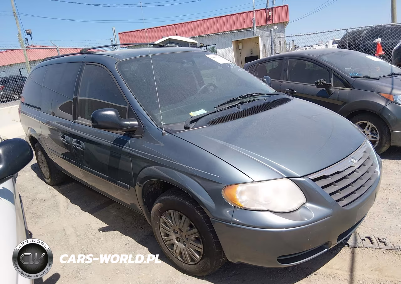 2007 Chrysler Town & Country Lx