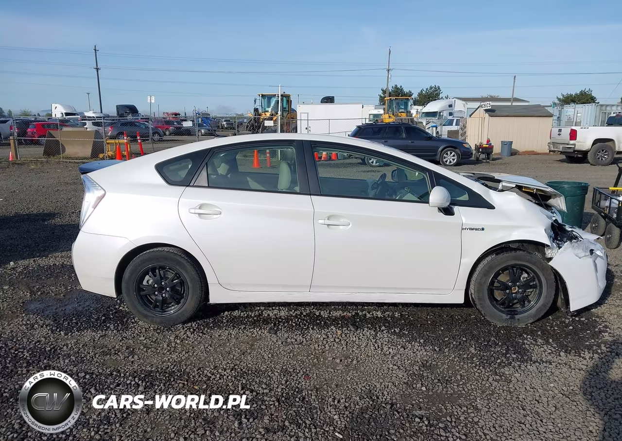 2015 Toyota Prius Four VIN:JTDKN3DU0F0438759 - 13