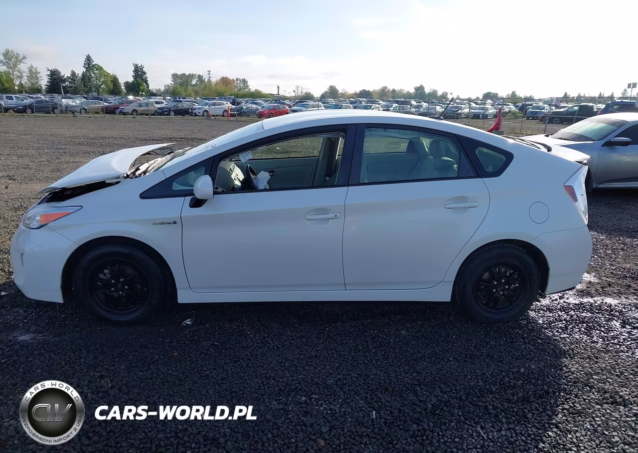 2015 Toyota Prius Four VIN:JTDKN3DU0F0438759 - 14