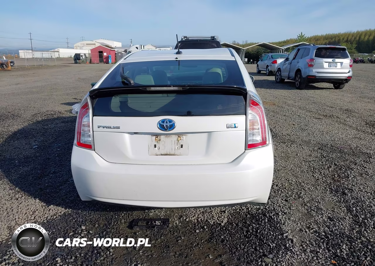 2015 Toyota Prius Four VIN:JTDKN3DU0F0438759 - 16