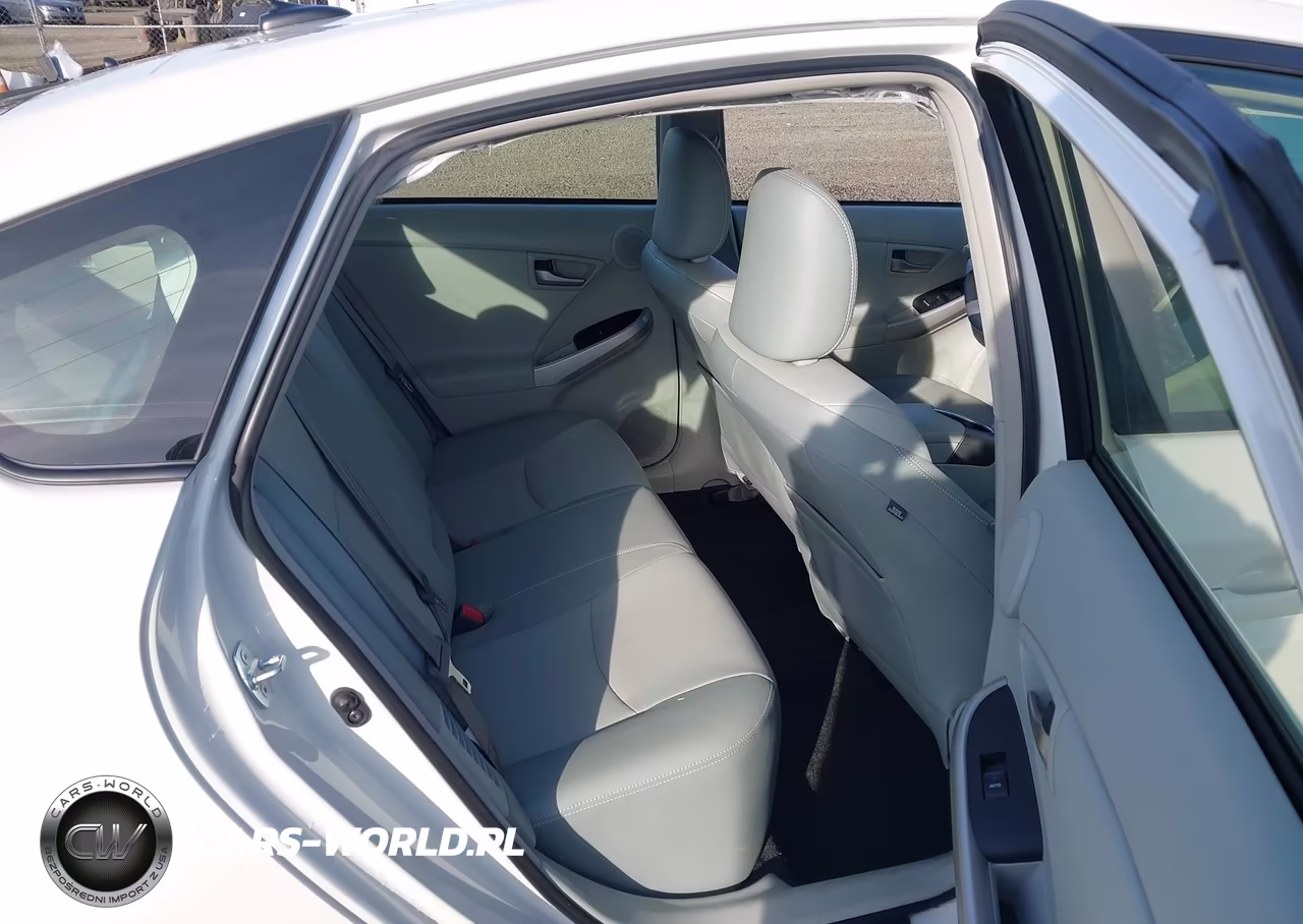 2015 Toyota Prius Four VIN:JTDKN3DU0F0438759 - 8