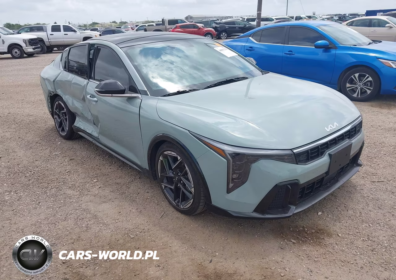 2025 Kia K4 Gt-Line – zdjęcie 1 z 16