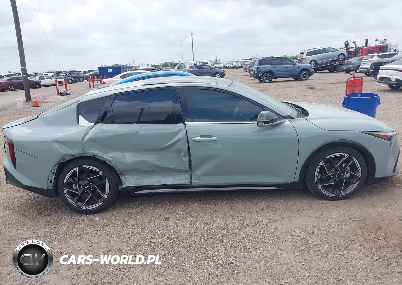 2025 Kia K4 Gt-Line VIN:3KPFW4DE4SE211492 - 13