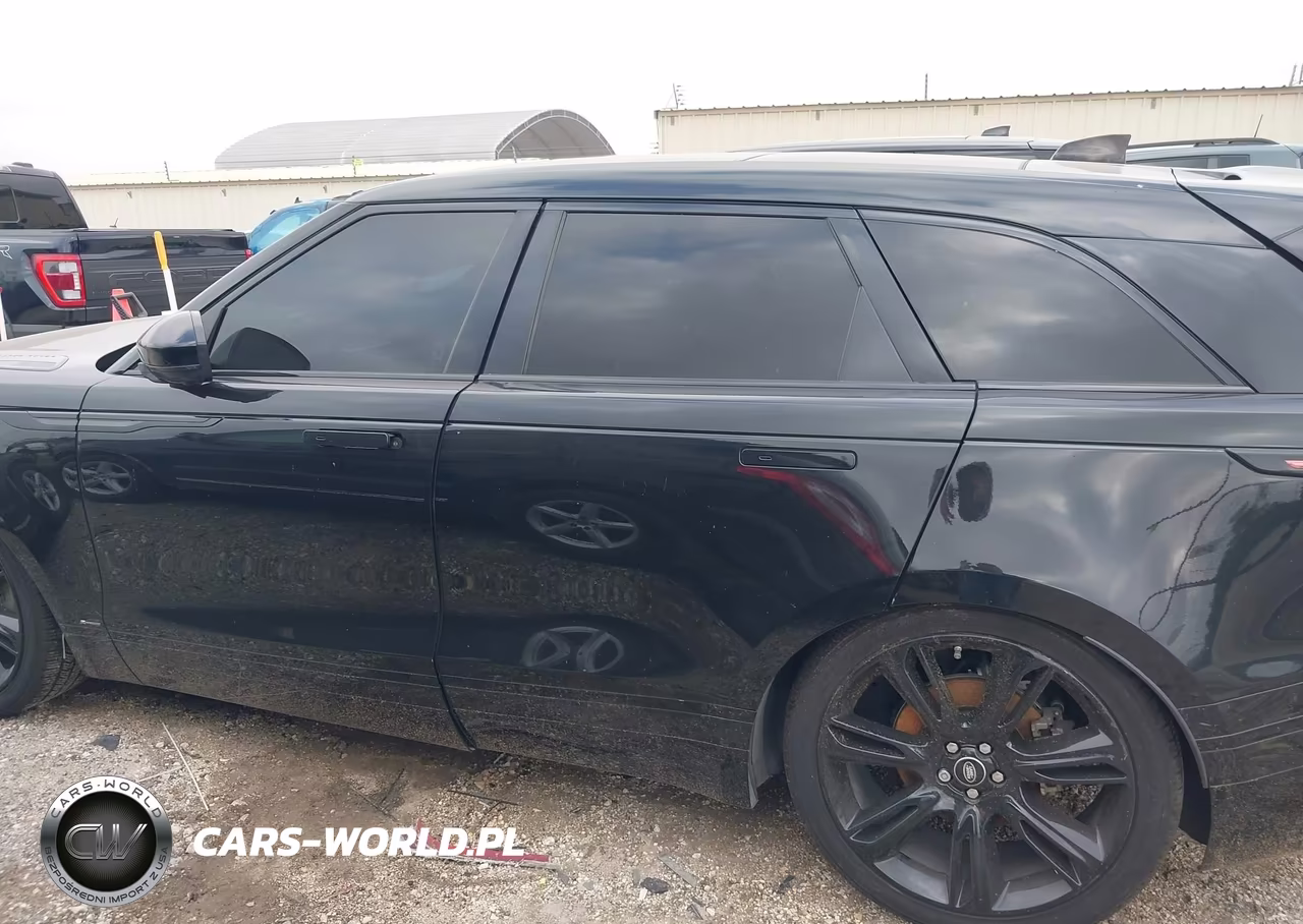 2020 Land Rover Range Rover Velar P340 R-Dynamic S VIN:SALYK2FVXLA240207 - 15