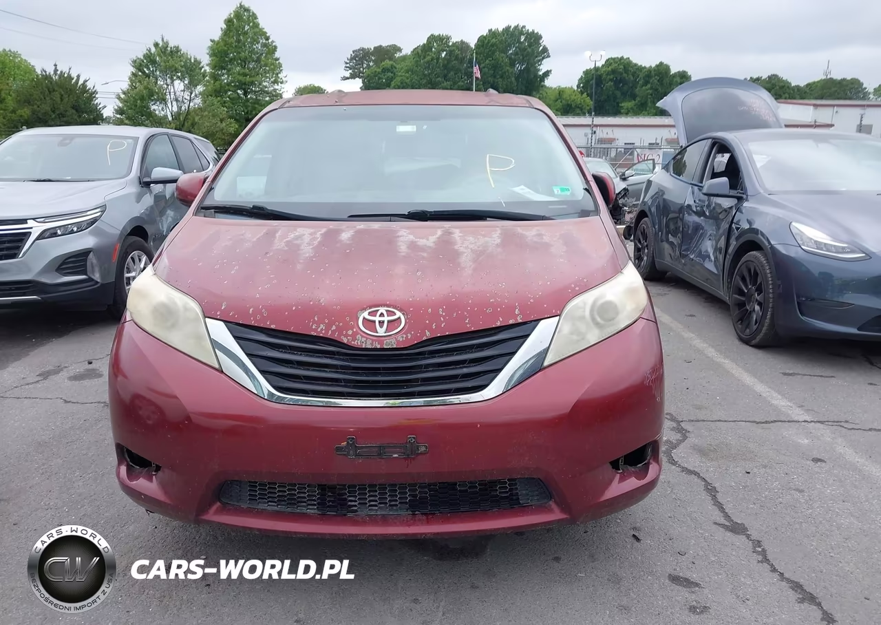 2011 Toyota Sienna Le V6 VIN:5TDKK3DC9BS099071 - 12