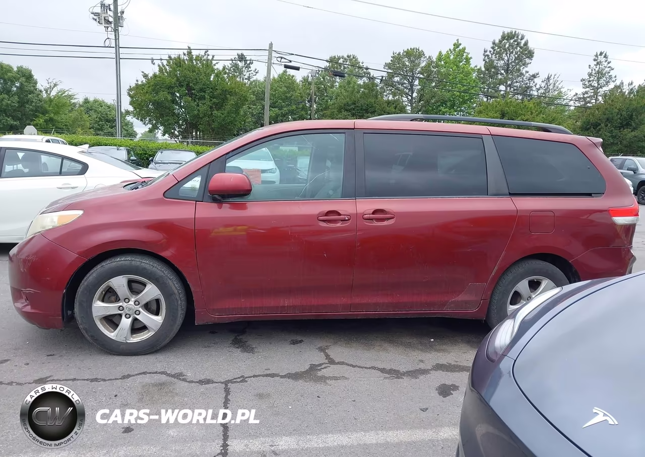 2011 Toyota Sienna Le V6 VIN:5TDKK3DC9BS099071 - 14