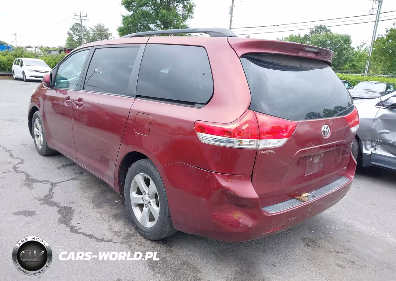 2011 Toyota Sienna Le V6 VIN:5TDKK3DC9BS099071 - 3