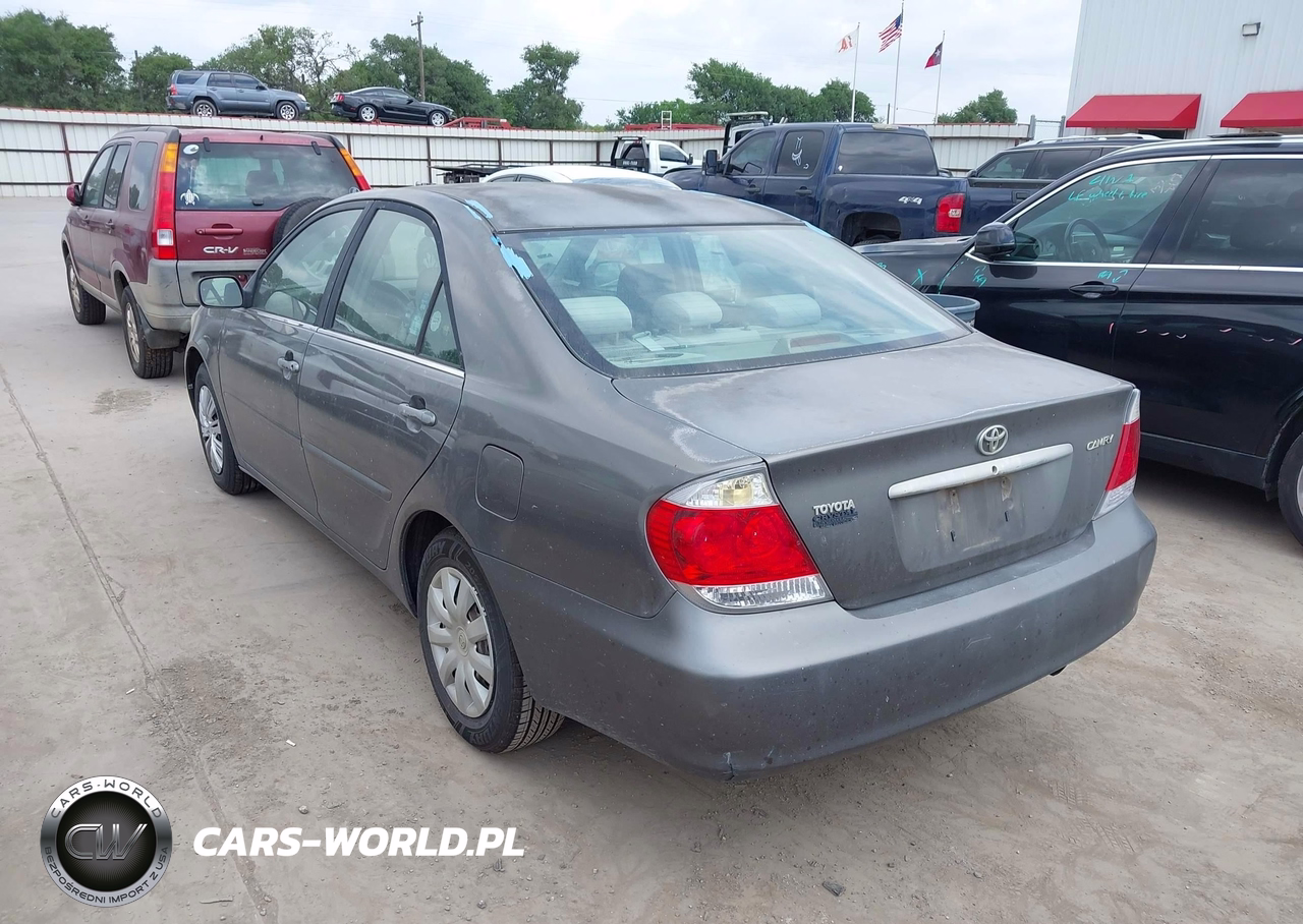 2005 Toyota Camry Std VIN:4T1BE32K05U588083 - 3
