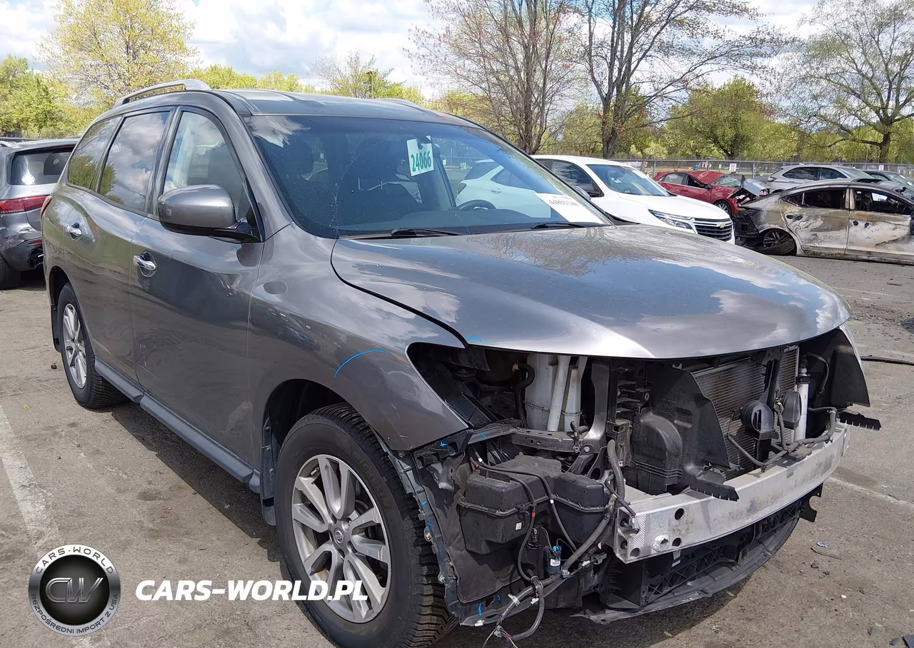 2016 Nissan Pathfinder S
