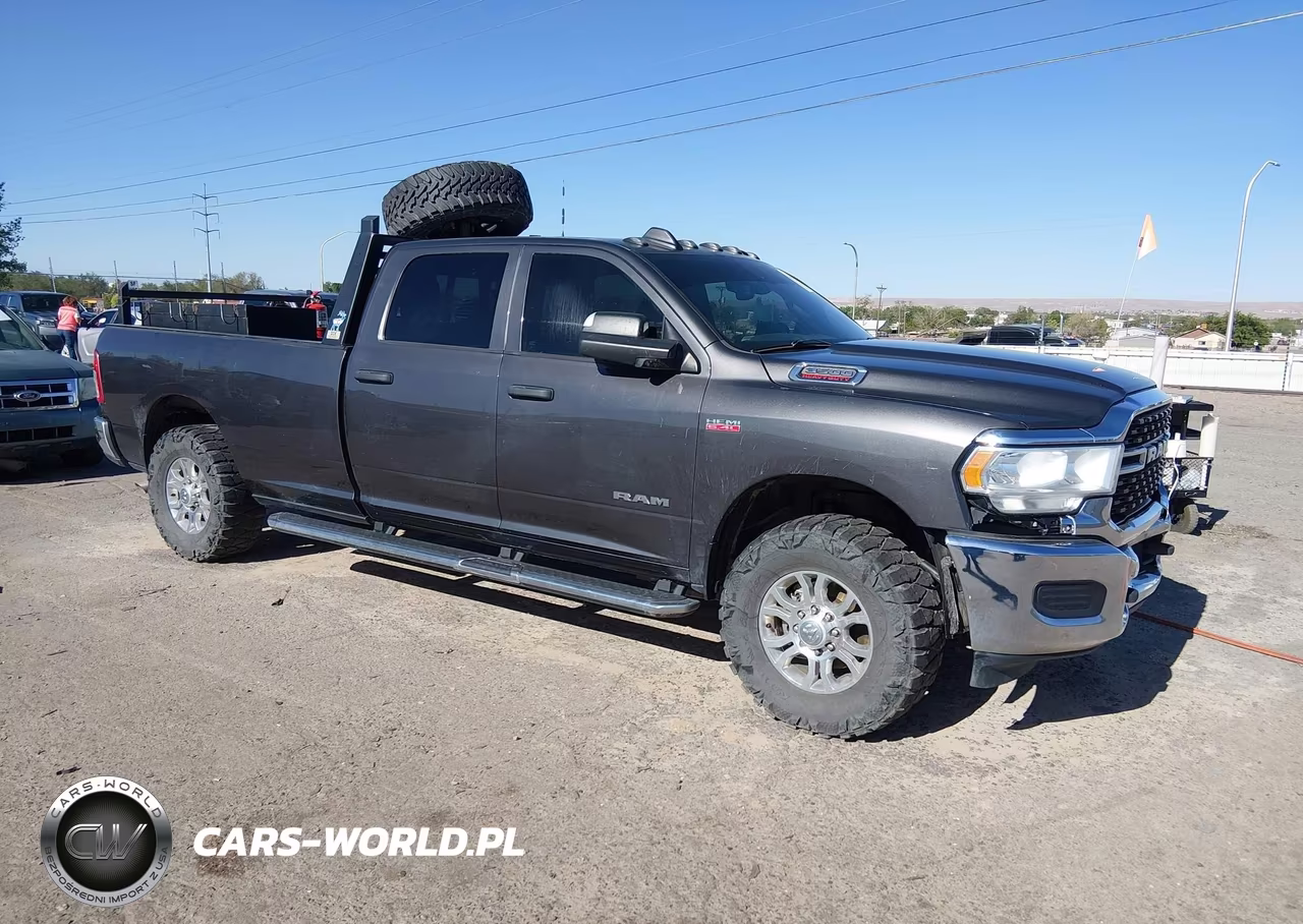 2022 Ram 3500 Tradesman 4X4 8' Box