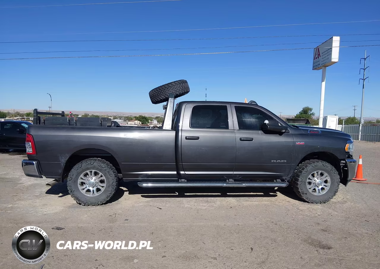 2022 Ram 3500 Tradesman 4X4 8' Box VIN:3C63R3GJ0NG314292 - 16